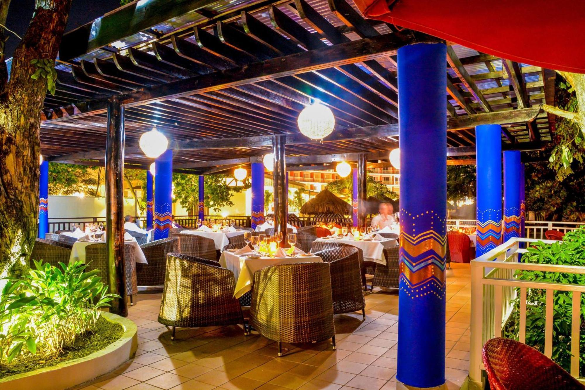 Grand Decameron Cornwall Beach, A Trademark All-Inclusive Resort Montego Bay Eksteriør bilde