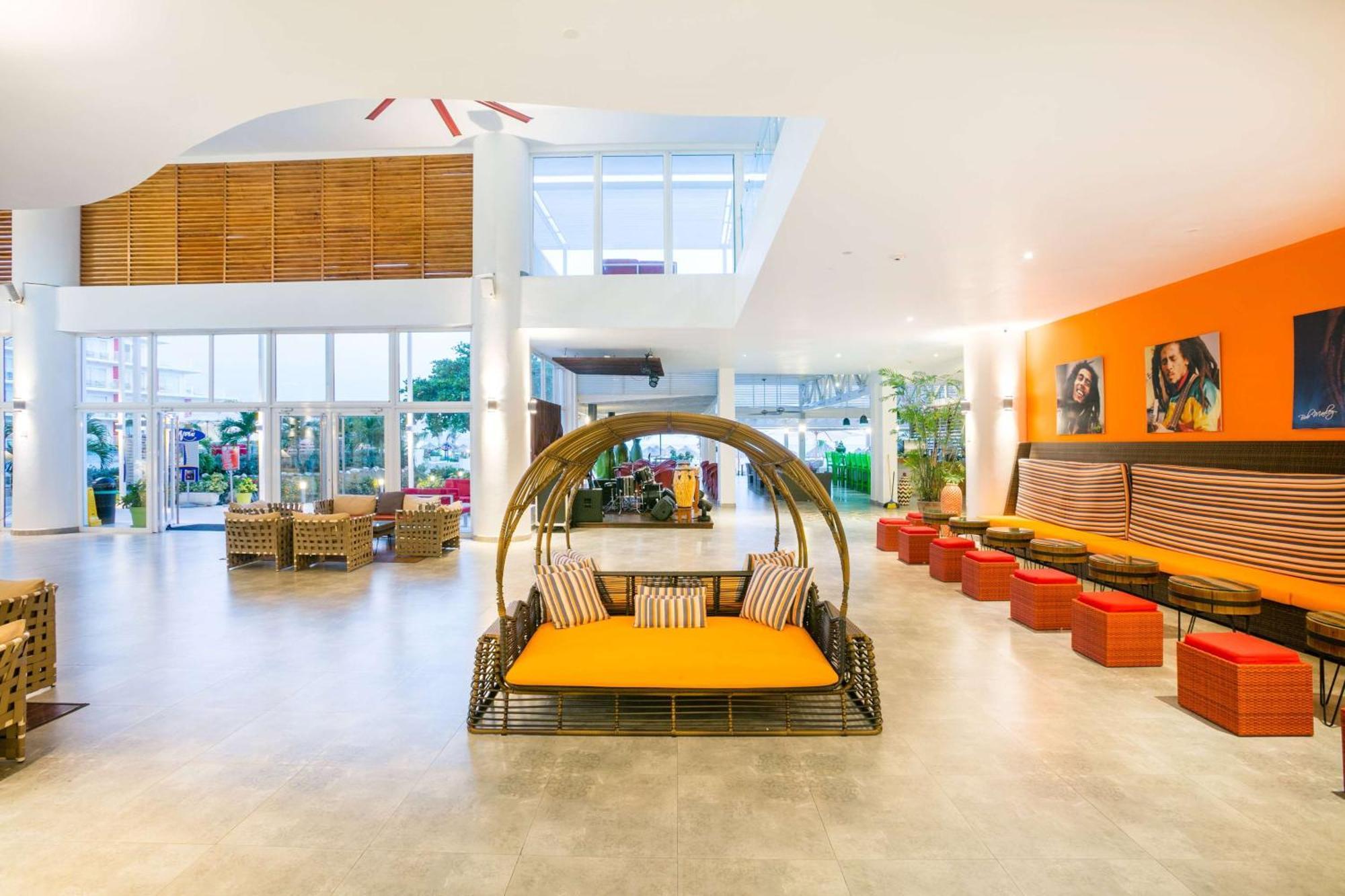 Grand Decameron Cornwall Beach, A Trademark All-Inclusive Resort Montego Bay Eksteriør bilde