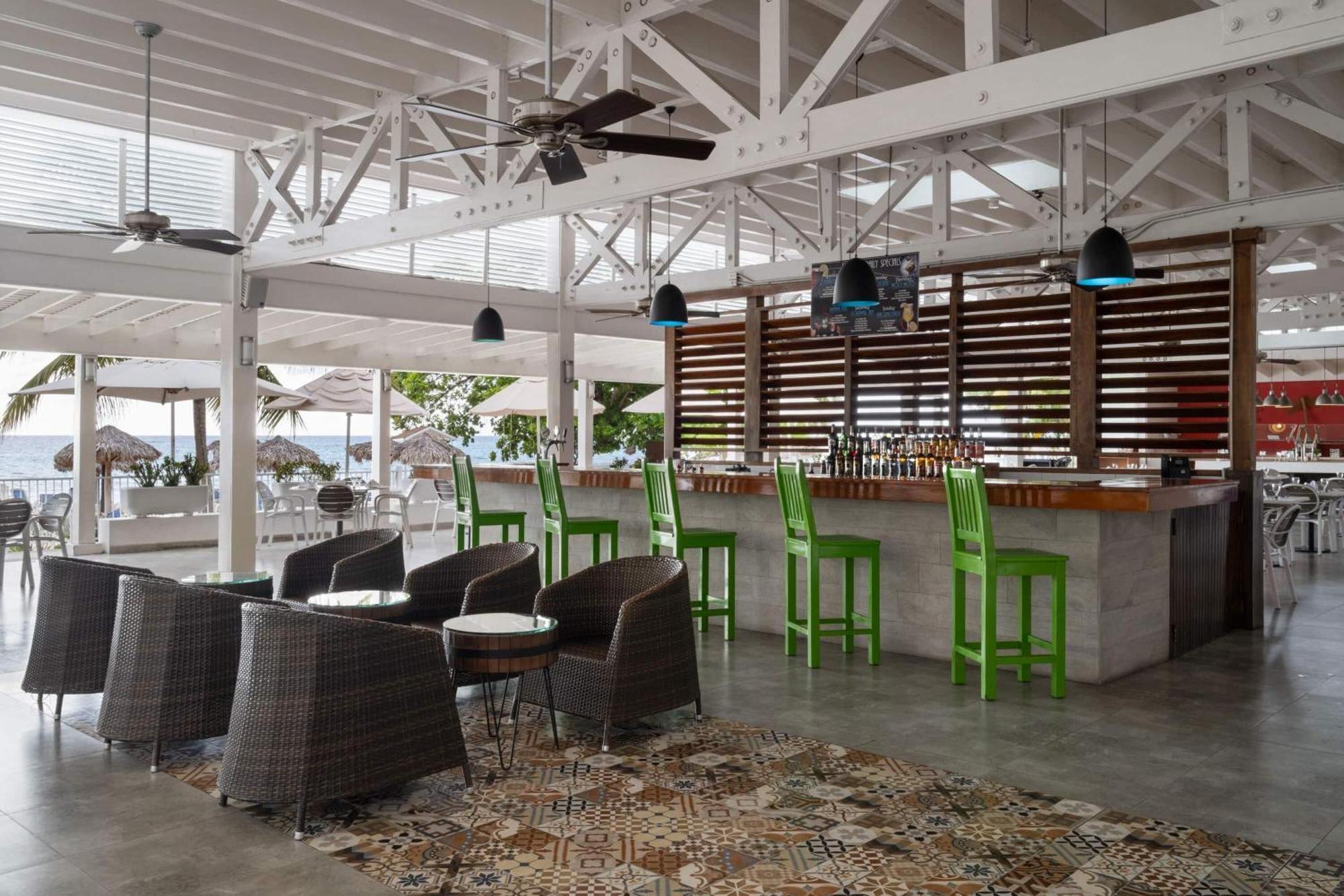 Grand Decameron Cornwall Beach, A Trademark All-Inclusive Resort Montego Bay Eksteriør bilde