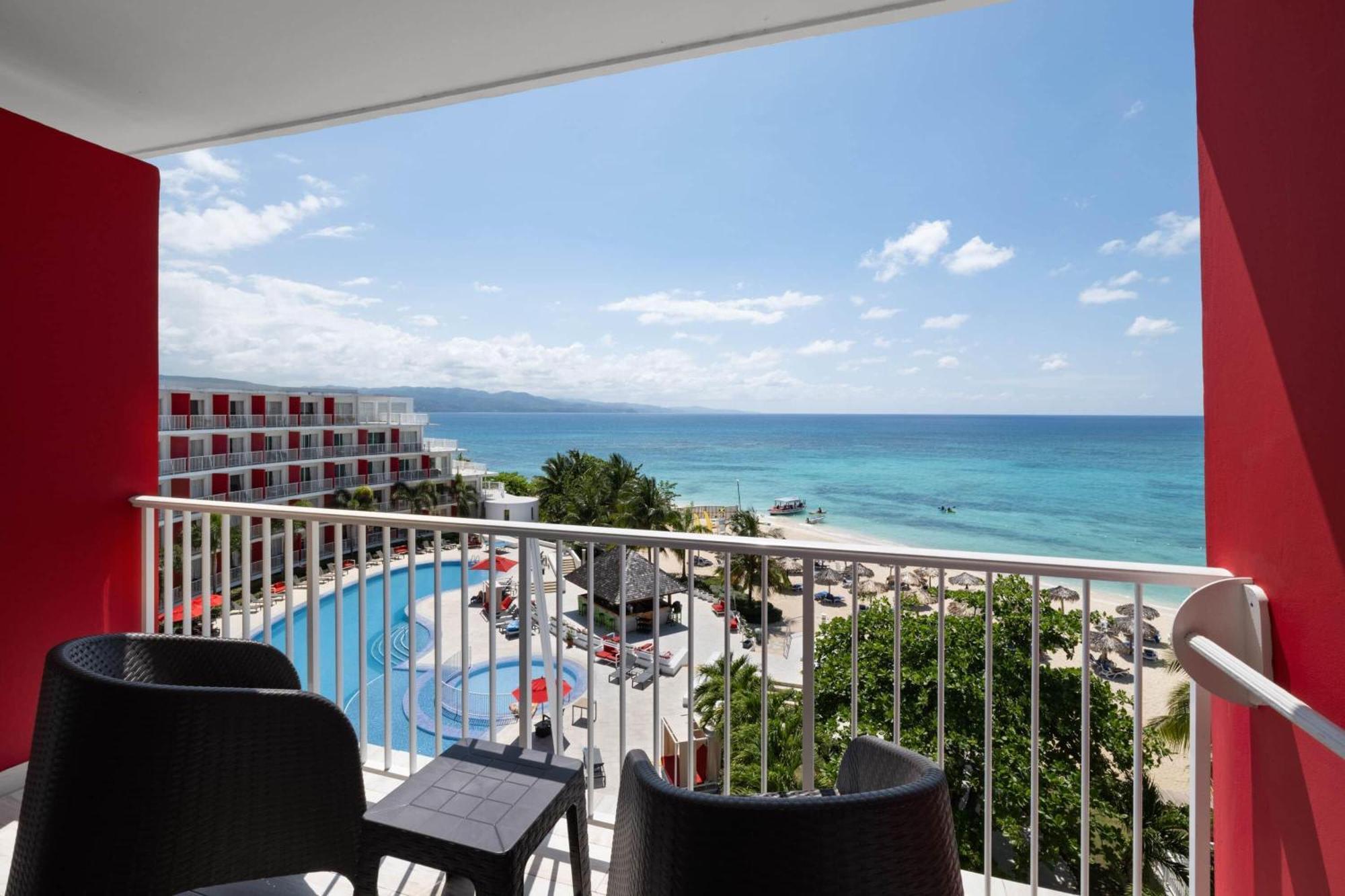 Grand Decameron Cornwall Beach, A Trademark All-Inclusive Resort Montego Bay Eksteriør bilde