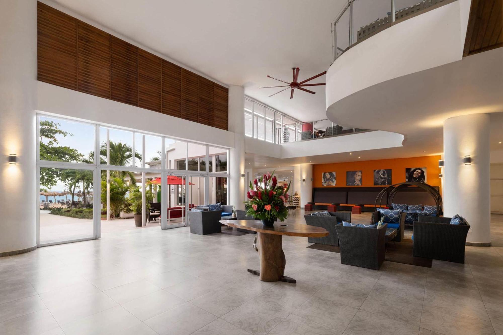 Grand Decameron Cornwall Beach, A Trademark All-Inclusive Resort Montego Bay Eksteriør bilde
